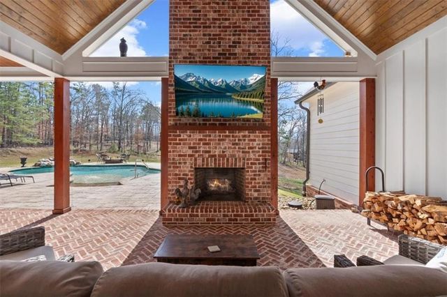 395 Heard Road, Canton, GA 30114