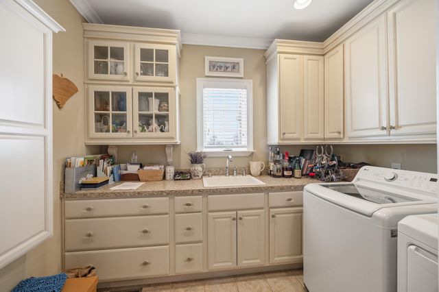 208 Craig Lane, Georgetown, KY 40324