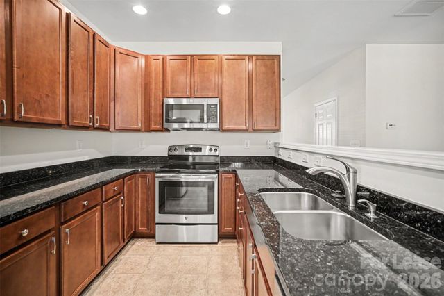13809 Singleleaf Lane, Charlotte, NC 28278