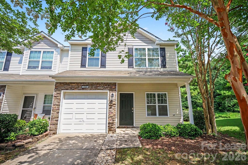 13809 Singleleaf Lane, Charlotte, NC 28278
