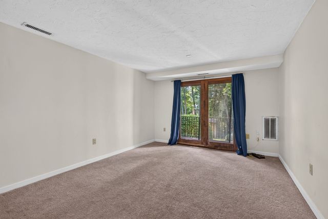 189 Littleton Rd 15, Chelmsford, MA 01824