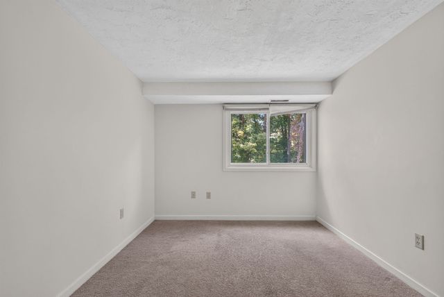 189 Littleton Rd 15, Chelmsford, MA 01824