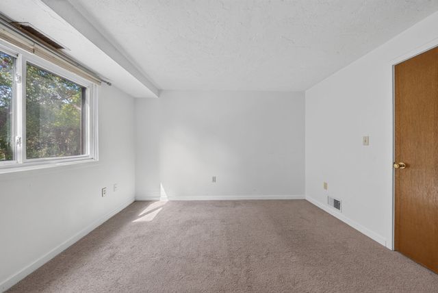 189 Littleton Rd 15, Chelmsford, MA 01824