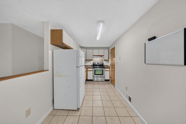 189 Littleton Rd 15, Chelmsford, MA 01824