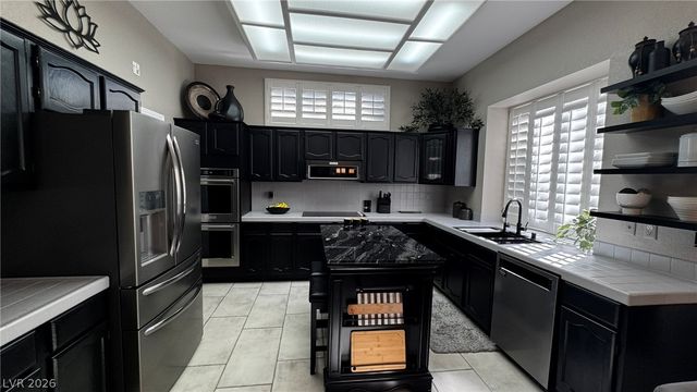2921 Channel Rock Drive, Las Vegas, NV 89117