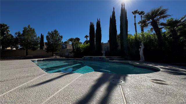 2921 Channel Rock Drive, Las Vegas, NV 89117
