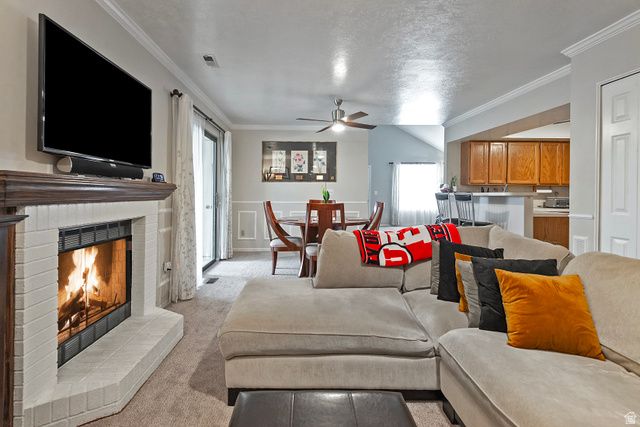 1077 E DEERWALK LN, Ogden, UT 84404