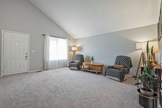 1077 E DEERWALK LN, Ogden, UT 84404