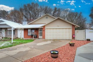 1077 E DEERWALK LN, Ogden, UT 84404