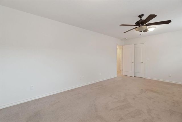 712 E 27th Place, Edmond, OK 73013