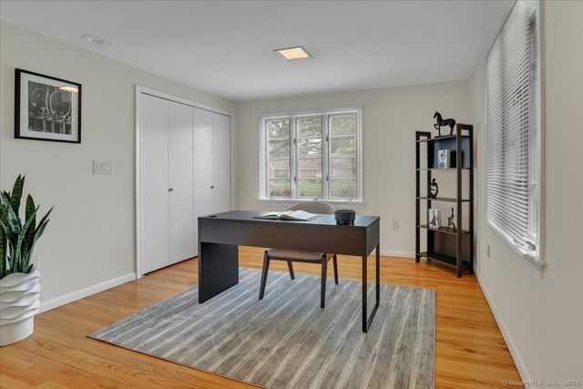 11 West Ridge Drive, West Hartford, CT 06117