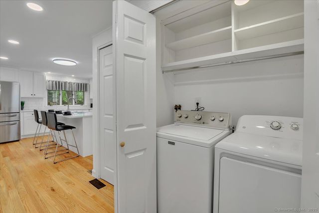 11 West Ridge Drive, West Hartford, CT 06117