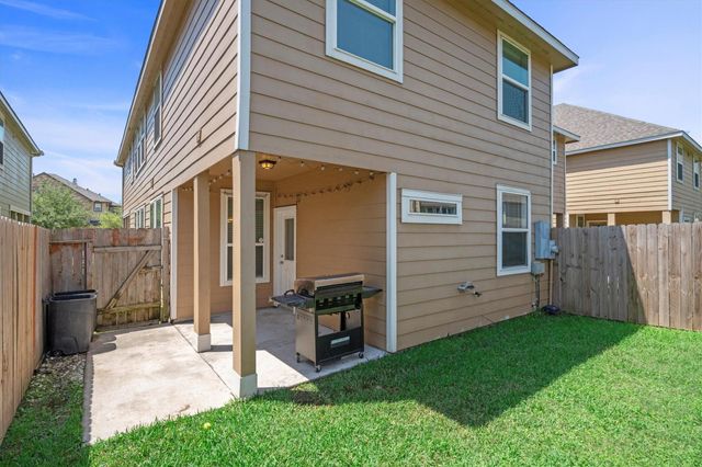 6435 Stoney Creek Drive, Pasadena, TX 77503