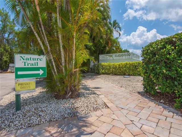 422 Grove Isle Circle 422, Vero Beach, FL 32962