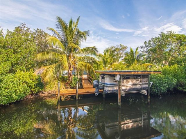 422 Grove Isle Circle 422, Vero Beach, FL 32962