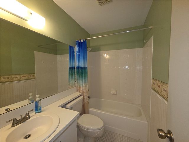 422 Grove Isle Circle 422, Vero Beach, FL 32962