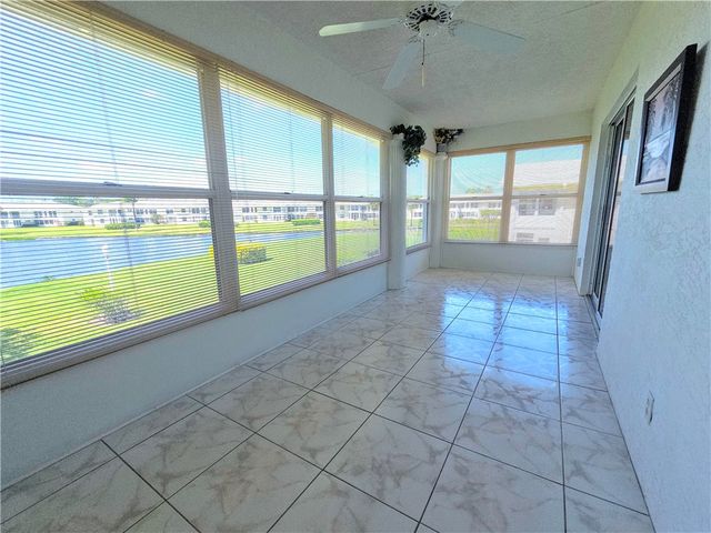 422 Grove Isle Circle 422, Vero Beach, FL 32962