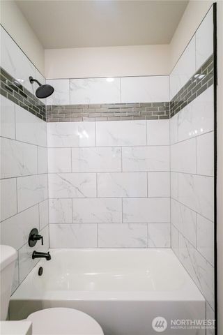 926 TULLIS Street NE, Olympia, WA 98506