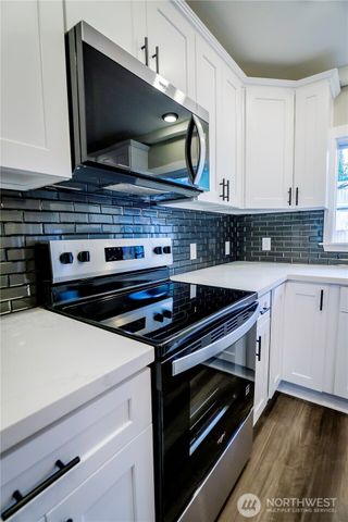 926 TULLIS Street NE, Olympia, WA 98506