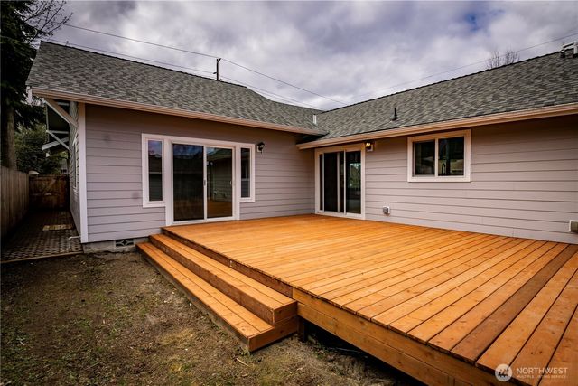 926 TULLIS Street NE, Olympia, WA 98506