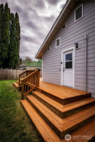 926 TULLIS Street NE, Olympia, WA 98506