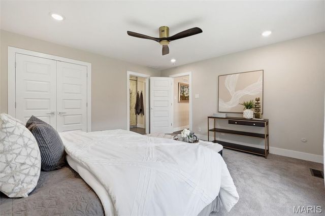 9831 Sunset Greens Drive, Sunset Hills, MO 63127