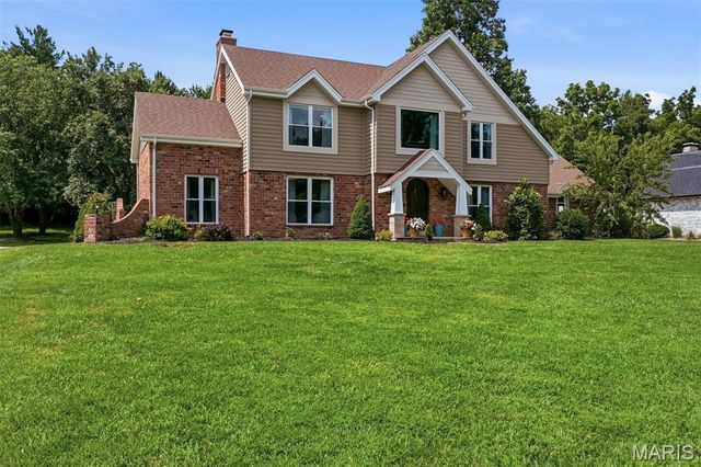 9831 Sunset Greens Drive, Sunset Hills, MO 63127