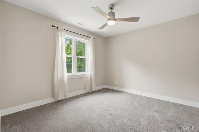 9831 Sunset Greens Drive, Sunset Hills, MO 63127