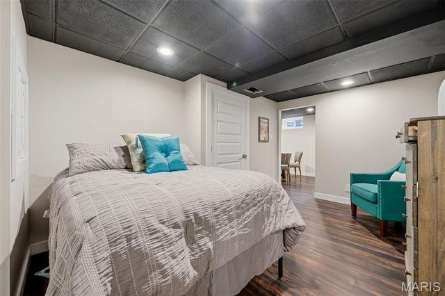 9831 Sunset Greens Drive, Sunset Hills, MO 63127