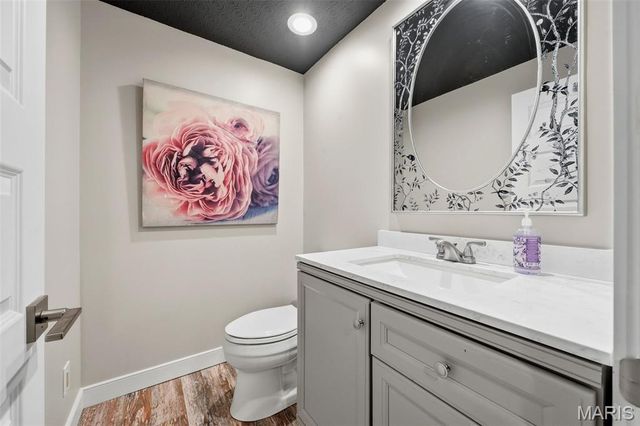 9831 Sunset Greens Drive, Sunset Hills, MO 63127
