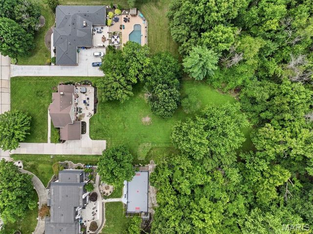 9831 Sunset Greens Drive, Sunset Hills, MO 63127