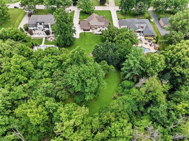 9831 Sunset Greens Drive, Sunset Hills, MO 63127