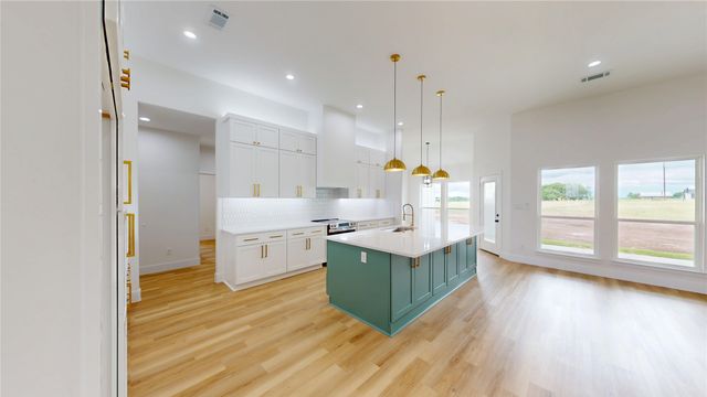 3296 Escobar Circle, Greenville, TX 75401