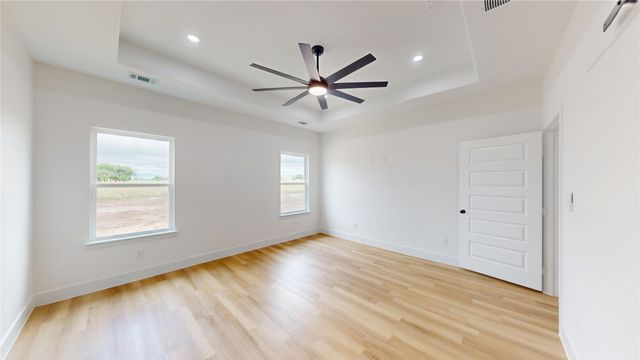 3296 Escobar Circle, Greenville, TX 75401