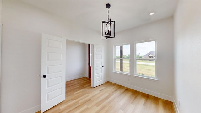 3296 Escobar Circle, Greenville, TX 75401