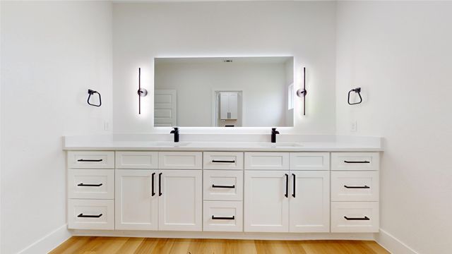 3296 Escobar Circle, Greenville, TX 75401