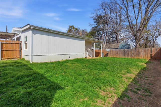 3011 Sky Court, Granbury, TX 76049