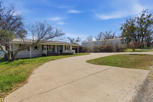 3011 Sky Court, Granbury, TX 76049