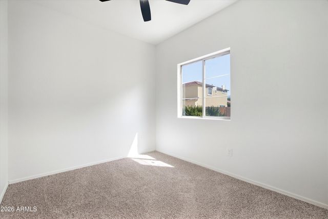1575 E BAYLOR Lane B, Gilbert, AZ 85296
