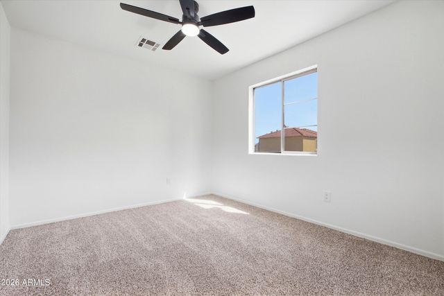 1575 E BAYLOR Lane B, Gilbert, AZ 85296