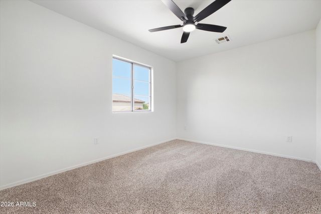 1575 E BAYLOR Lane B, Gilbert, AZ 85296