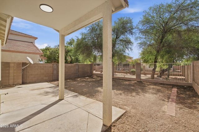 1575 E BAYLOR Lane B, Gilbert, AZ 85296