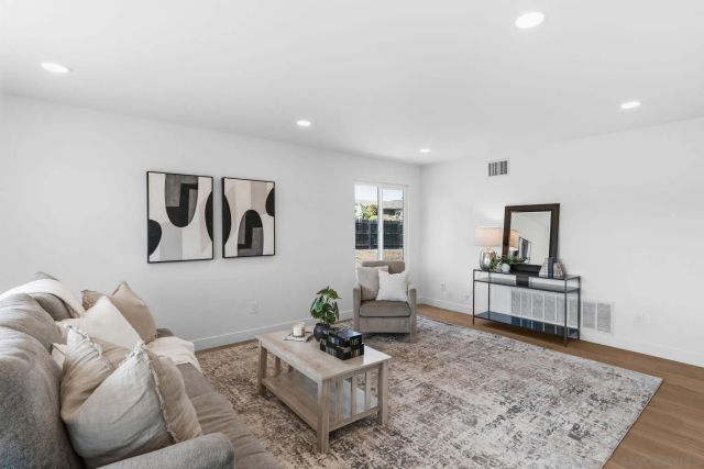 4614 La Cuenta Dr., San Diego, CA 92124