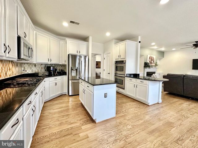 5643 TOWER HILL CIR, Alexandria, VA 22315