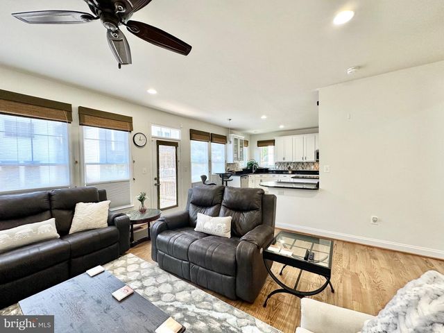5643 TOWER HILL CIR, Alexandria, VA 22315