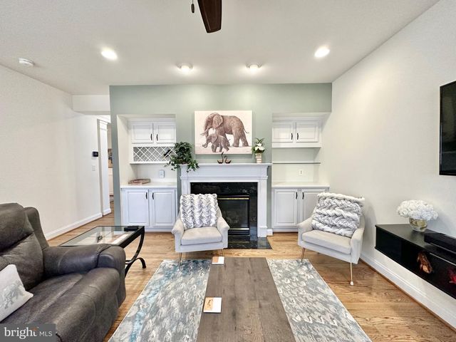 5643 TOWER HILL CIR, Alexandria, VA 22315