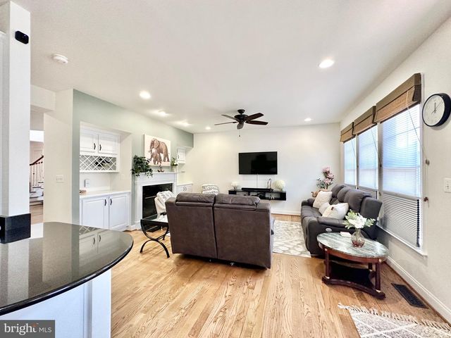 5643 TOWER HILL CIR, Alexandria, VA 22315