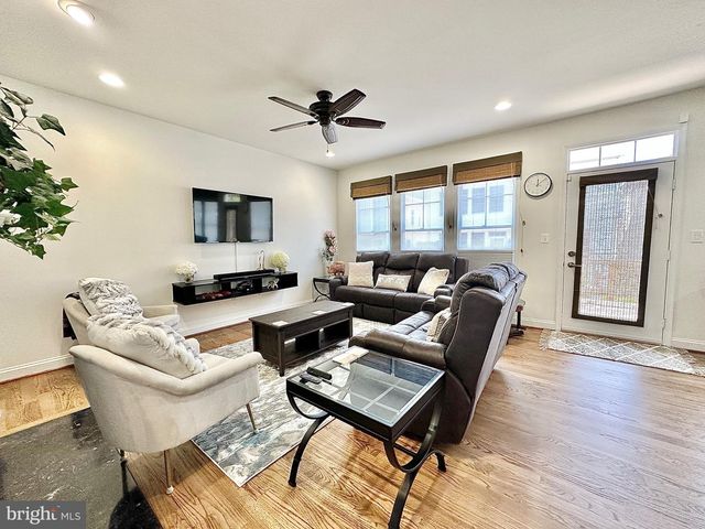 5643 TOWER HILL CIR, Alexandria, VA 22315