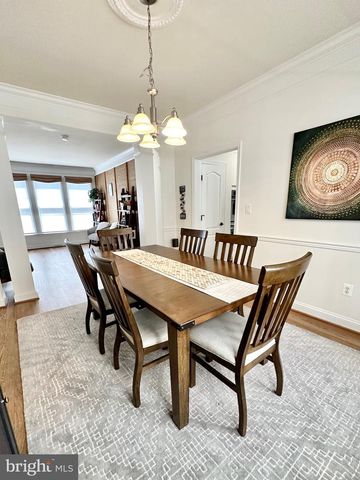 5643 TOWER HILL CIR, Alexandria, VA 22315