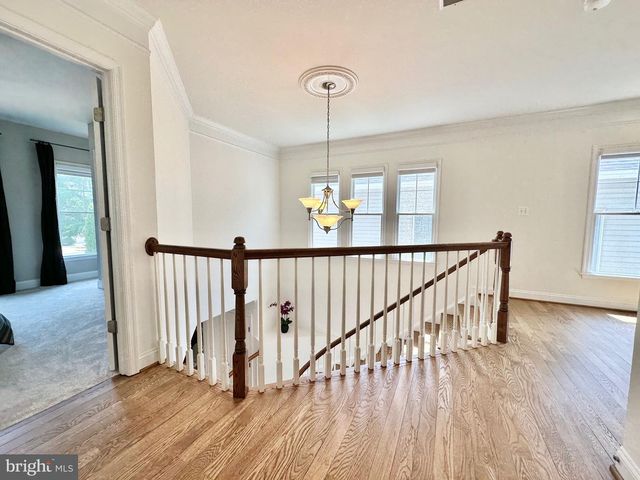 5643 TOWER HILL CIR, Alexandria, VA 22315